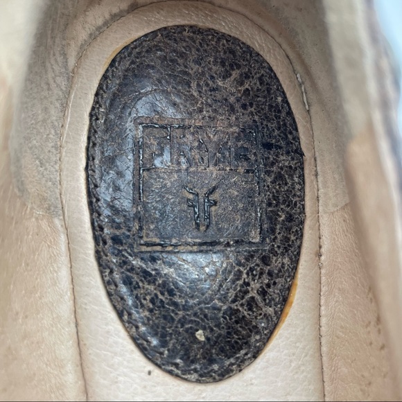 Frye Emma Hammered Stud Flats Sz 8.5 - Picture 9 of 13